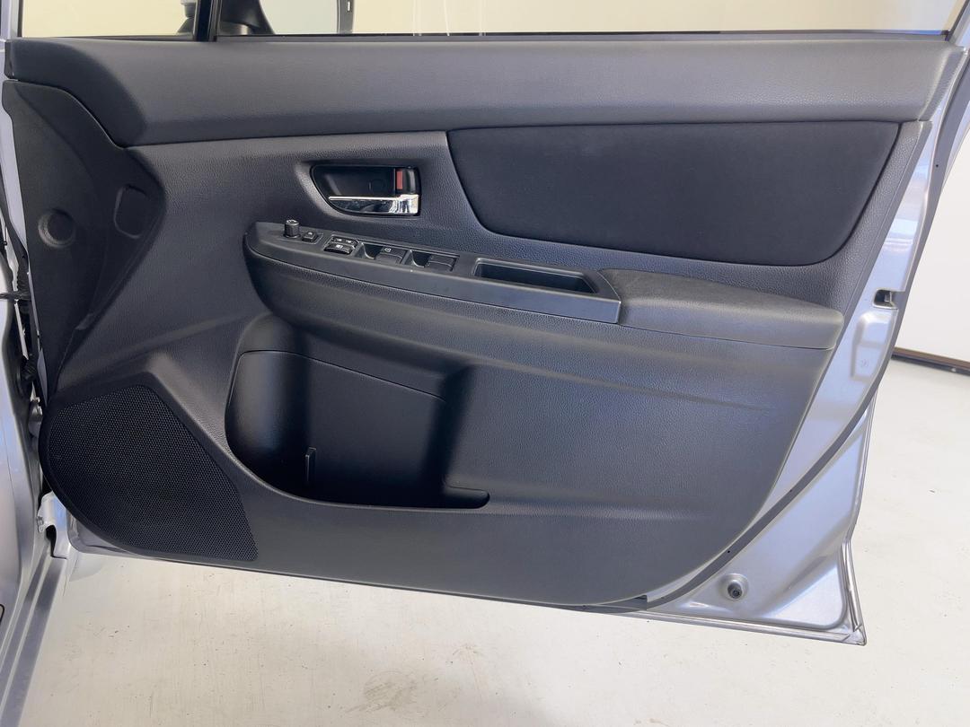 Photo '15' of Subaru Impreza