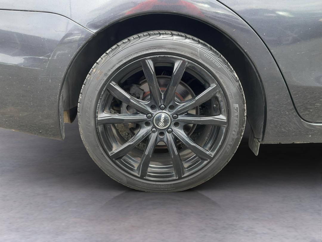 Photo '10' of Subaru Impreza Photo '10' of Subaru Impreza