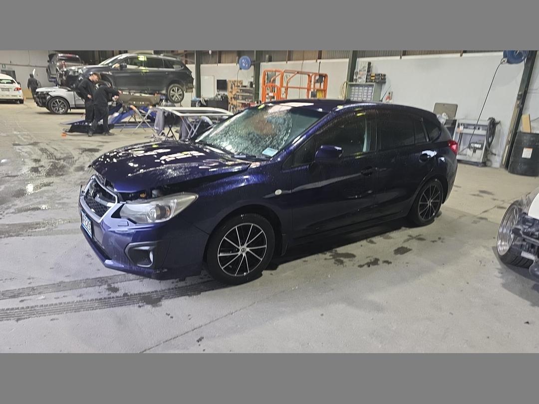 Photo '3' of Subaru Impreza Photo '3' of Subaru Impreza