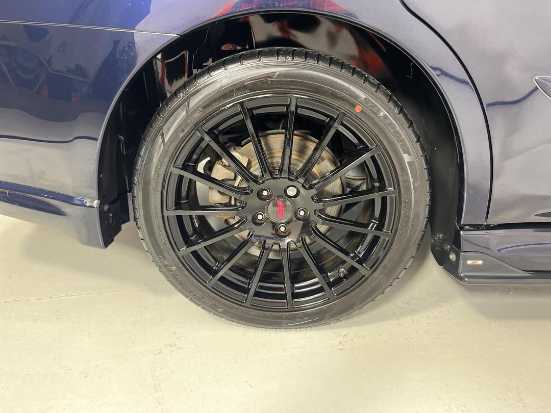 Photo '12' of Subaru Legacy