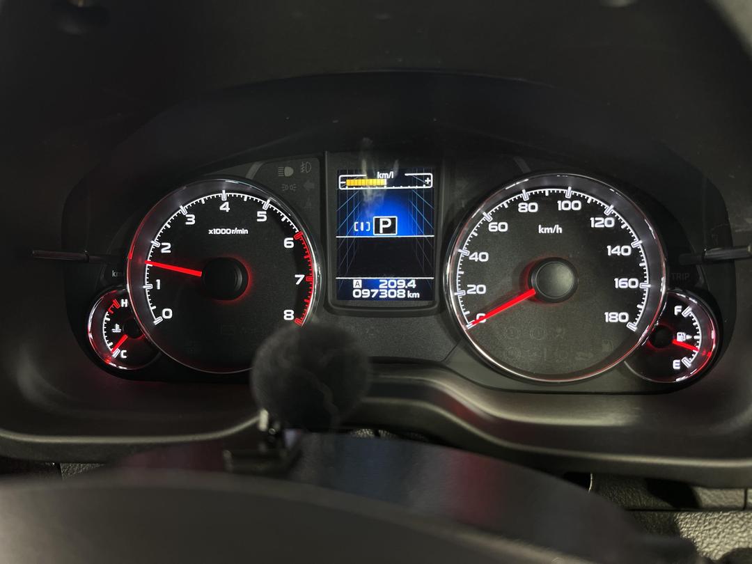 Photo '21' of Subaru Legacy