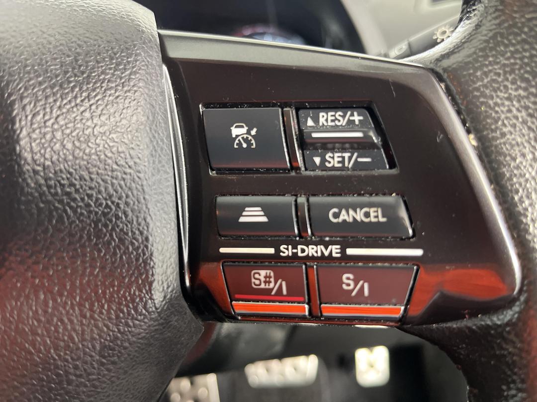 Photo '25' of Subaru Legacy