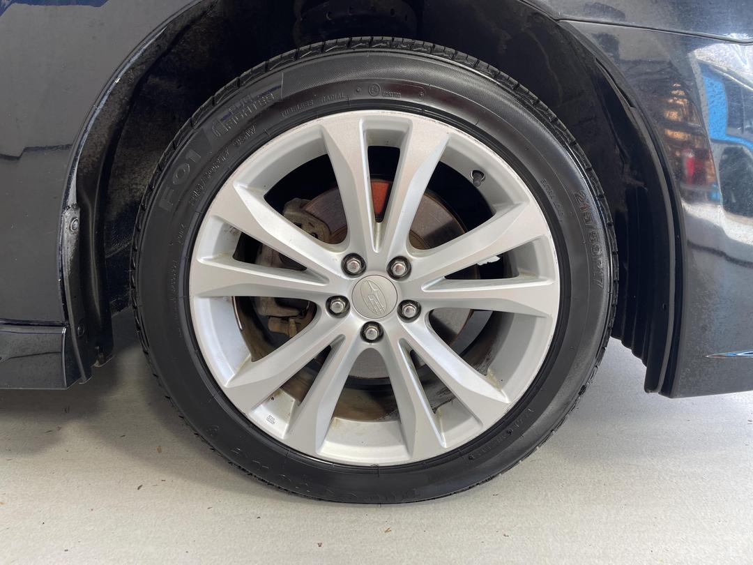 Photo '9' of Subaru Legacy