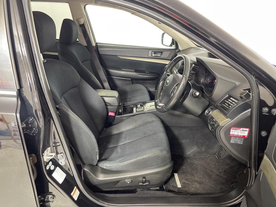 Photo '16' of Subaru Legacy