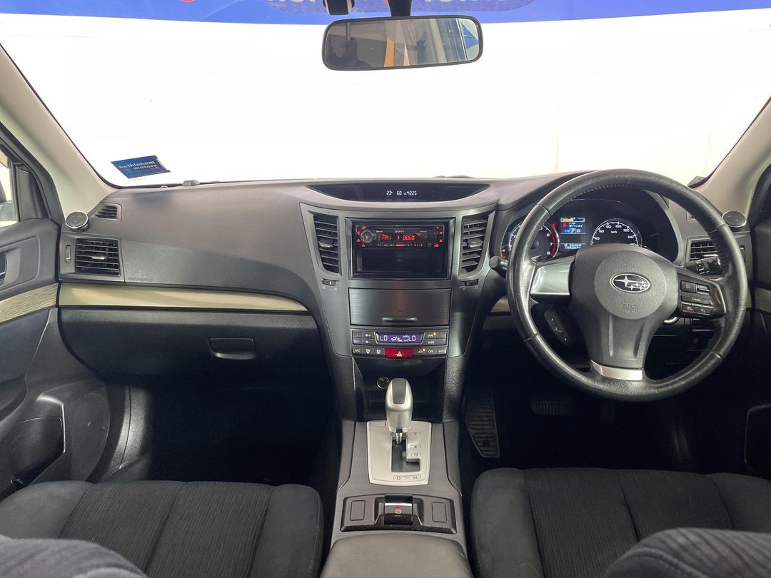 Photo '17' of Subaru Legacy