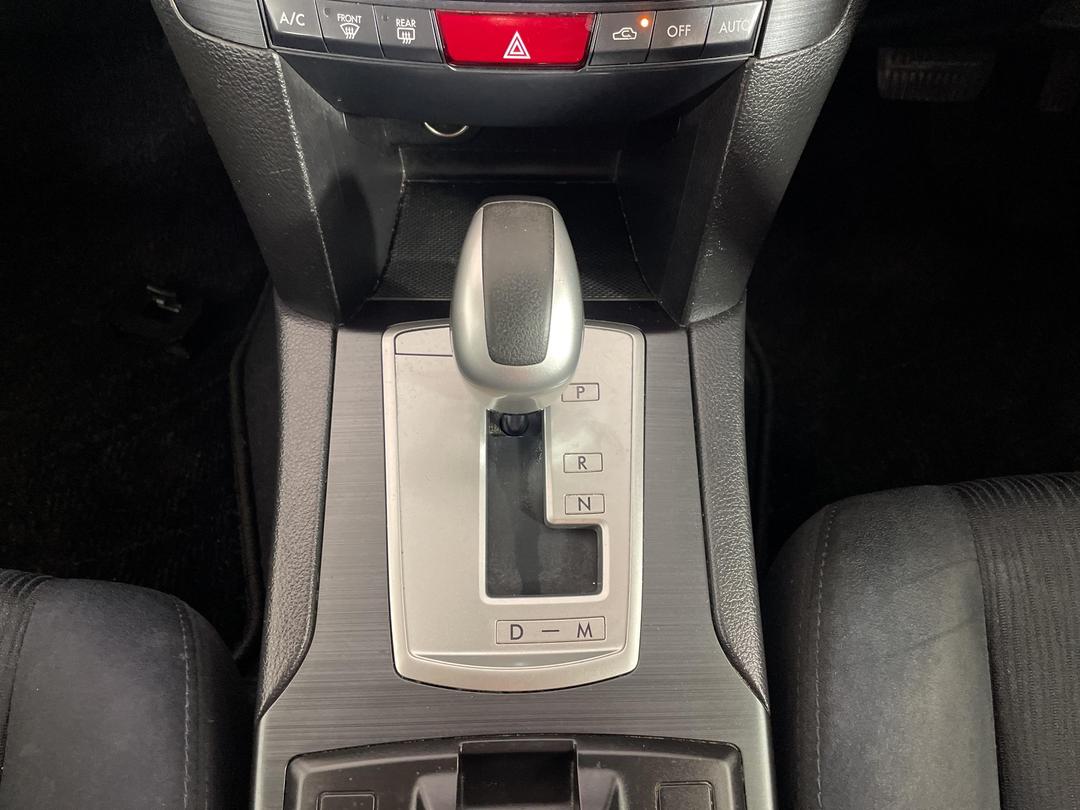 Photo '18' of Subaru Legacy