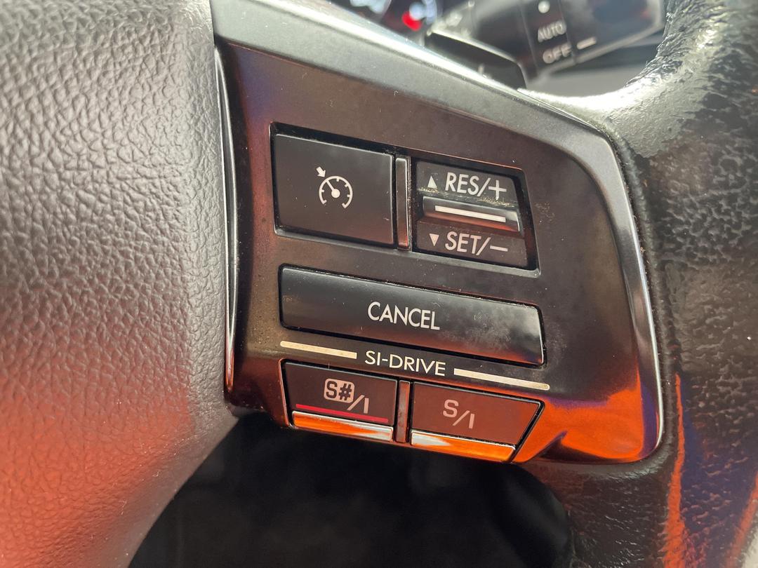 Photo '26' of Subaru Legacy