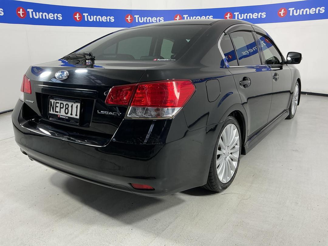 Photo '7' of Subaru Legacy