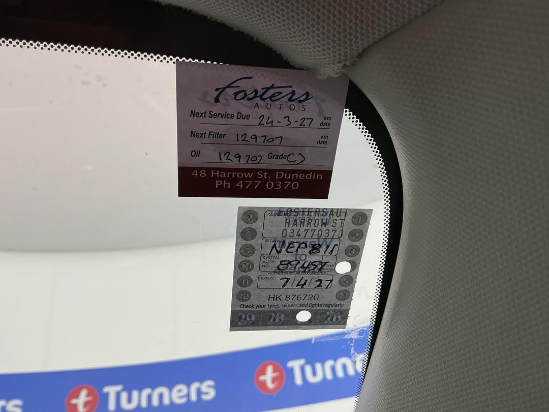 Photo '27' of Subaru Legacy