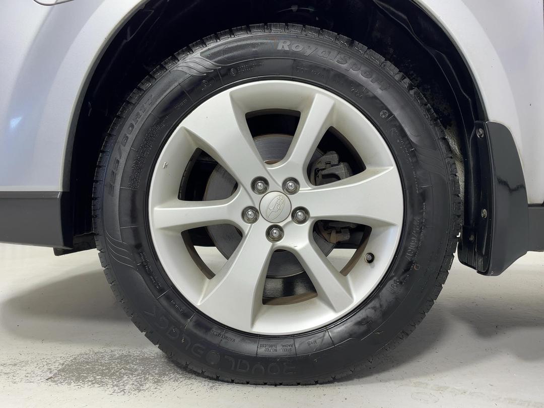 Photo '10' of Subaru Legacy