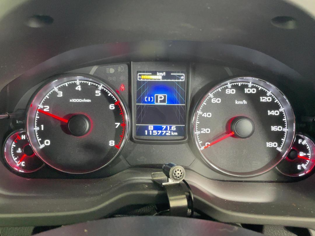 Photo '21' of Subaru Legacy