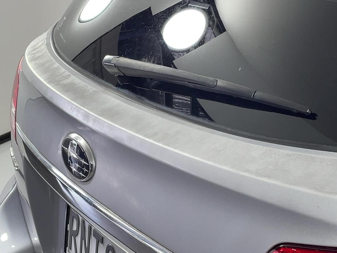 Photo '29' of Subaru Legacy