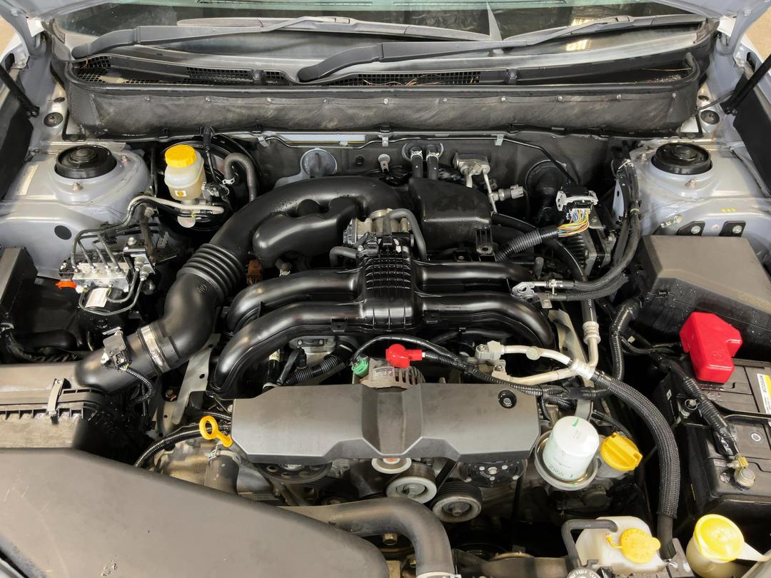 Photo '13' of Subaru Legacy