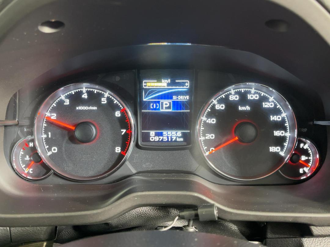Photo '21' of Subaru Legacy
