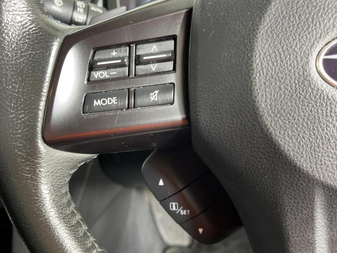 Photo '25' of Subaru Legacy