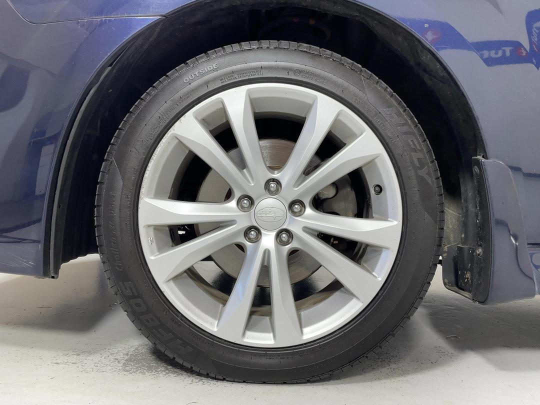 Photo '5' of Subaru Legacy Photo '5' of Subaru Legacy