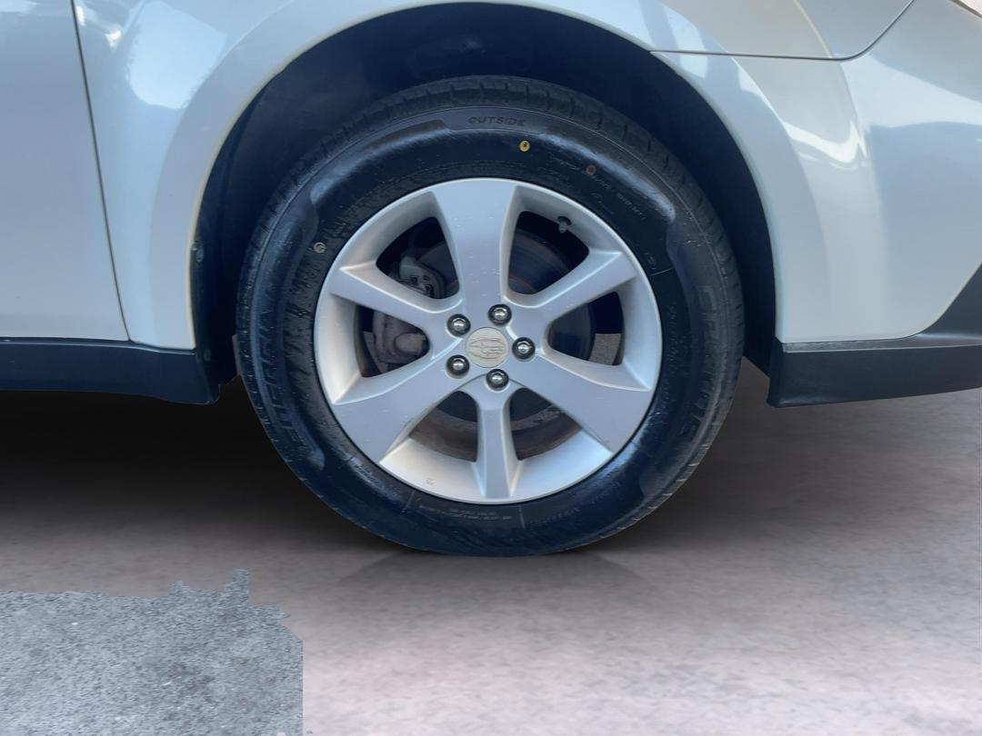 Photo '9' of Subaru Legacy