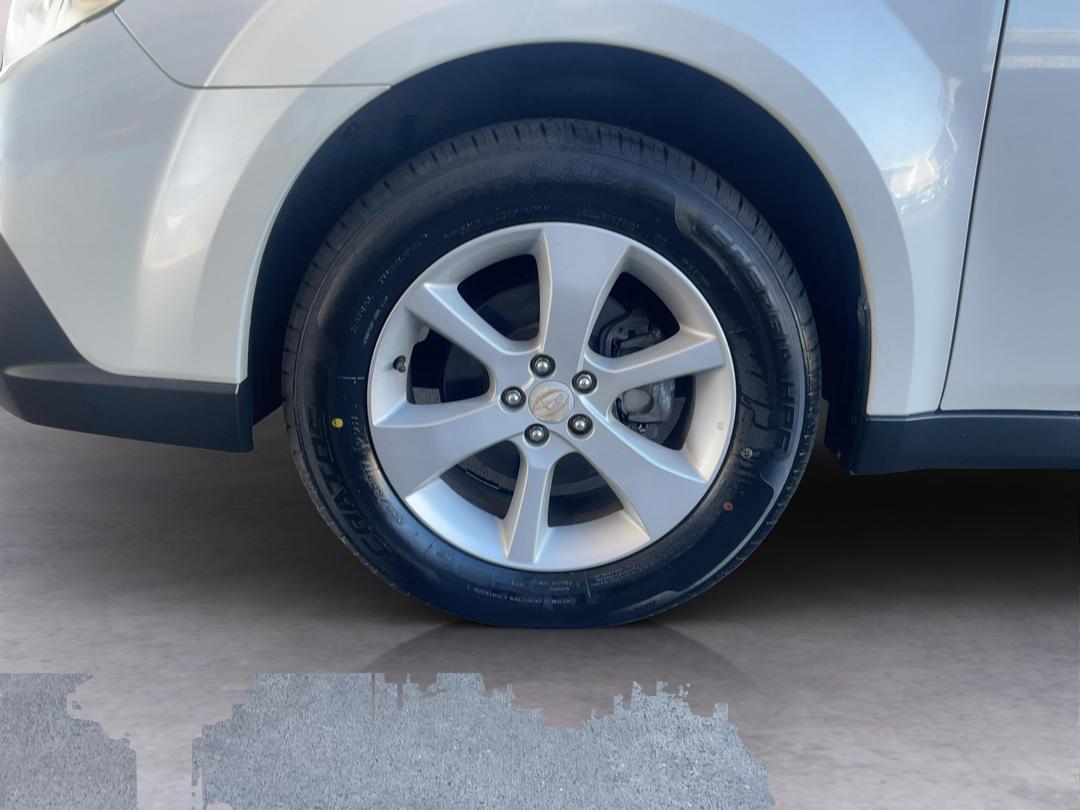 Photo '10' of Subaru Legacy