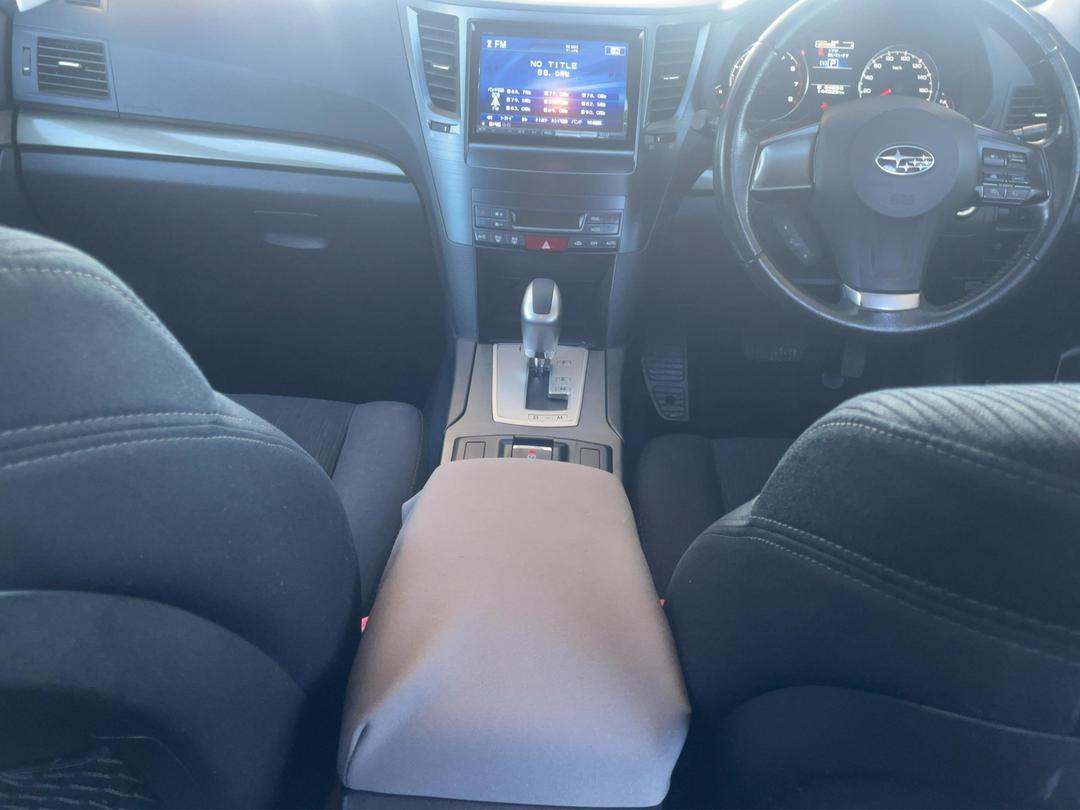 Photo '18' of Subaru Legacy