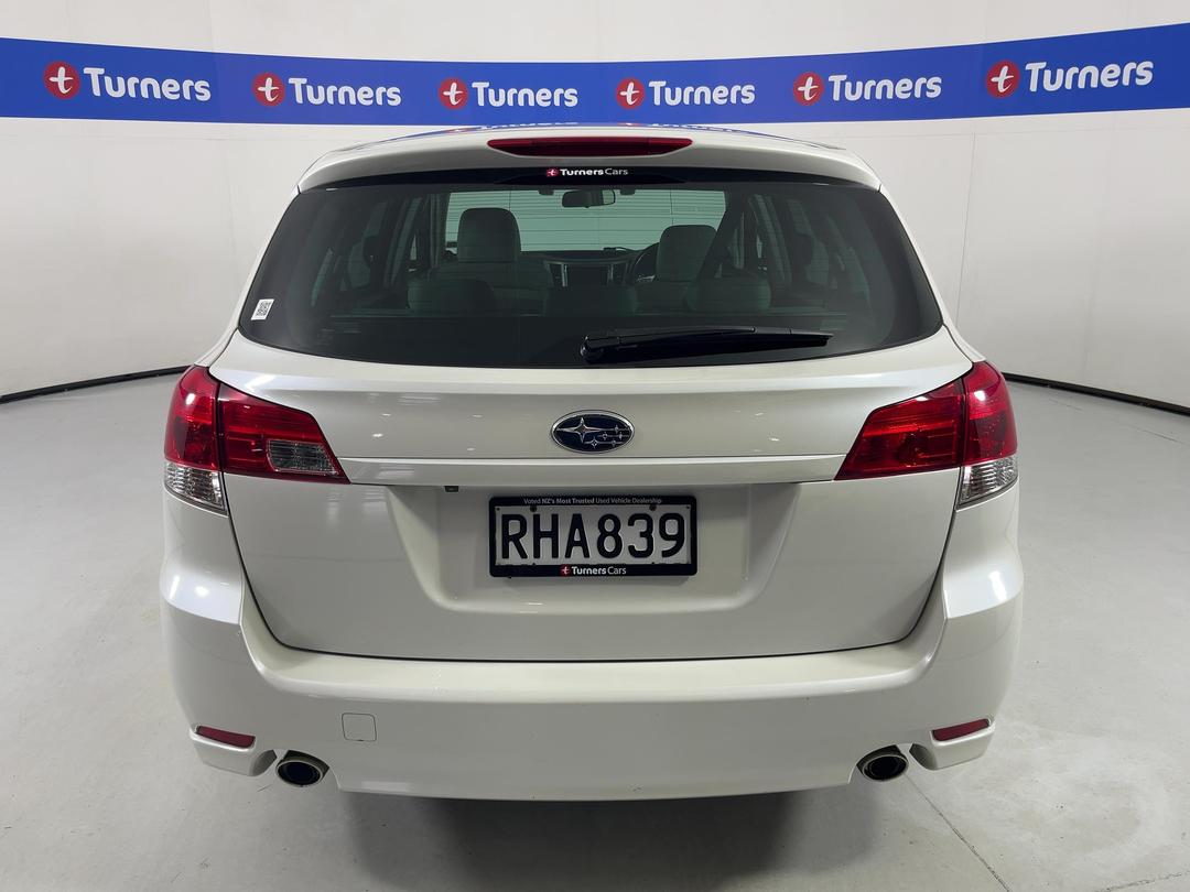 Photo '6' of Subaru Legacy
