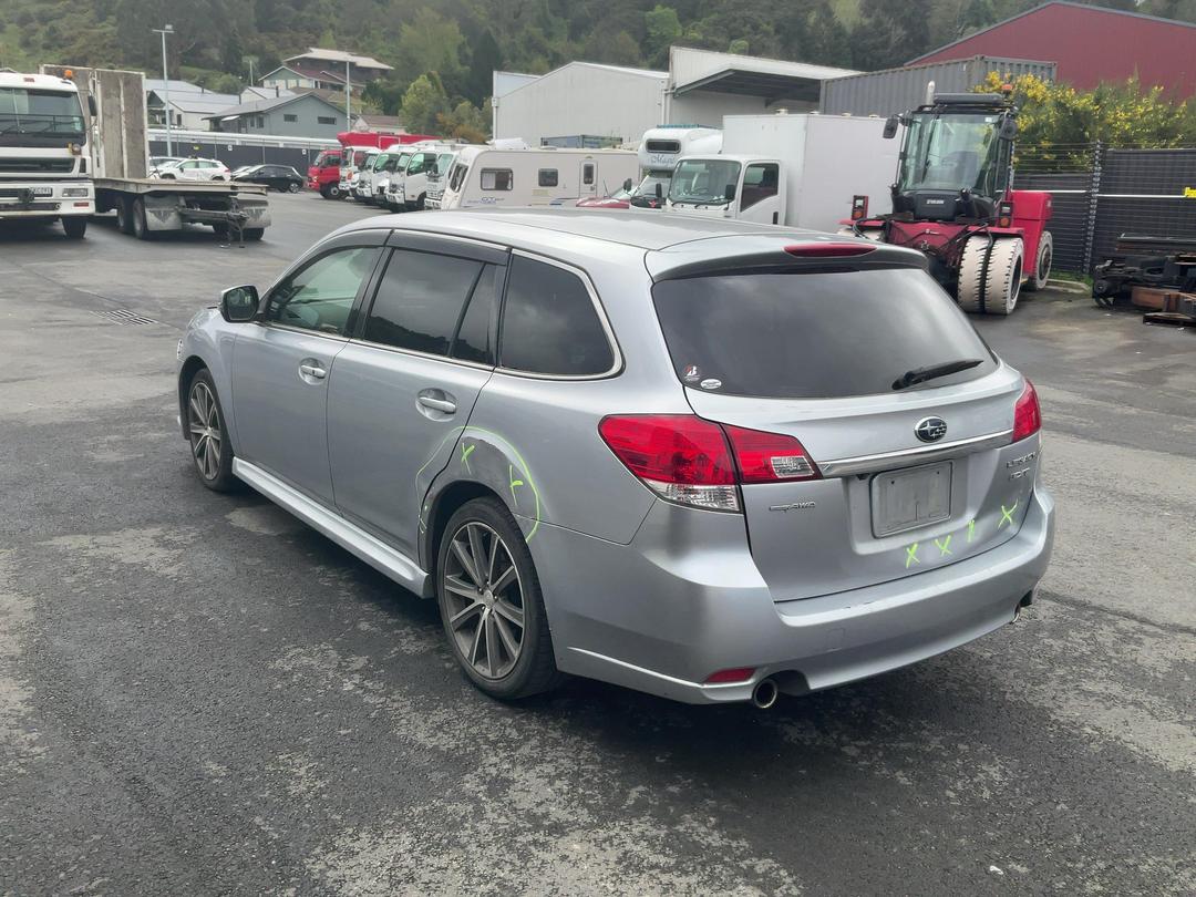 Photo '5' of Subaru Legacy Photo '5' of Subaru Legacy