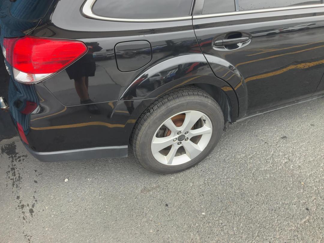 Photo '14' of Subaru Outback I