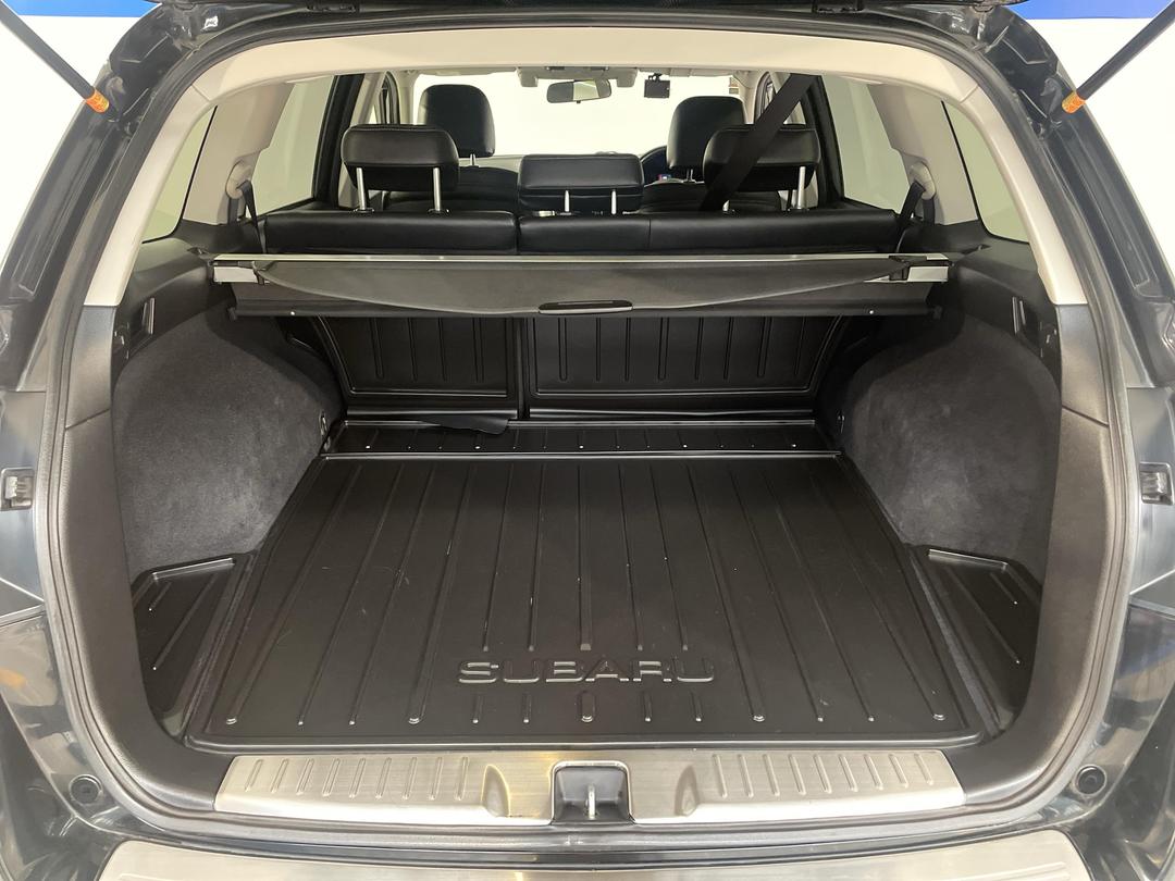 Photo '14' of Subaru Outback