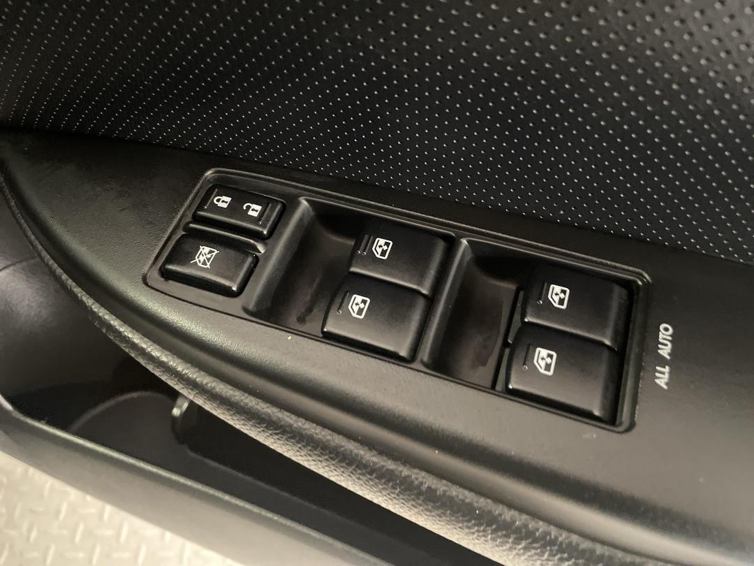 Photo '24' of Subaru Outback