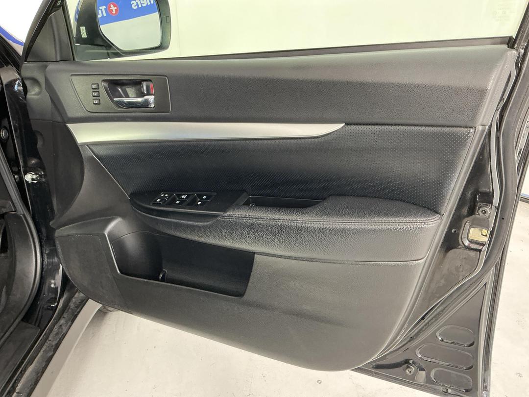 Photo '15' of Subaru Outback