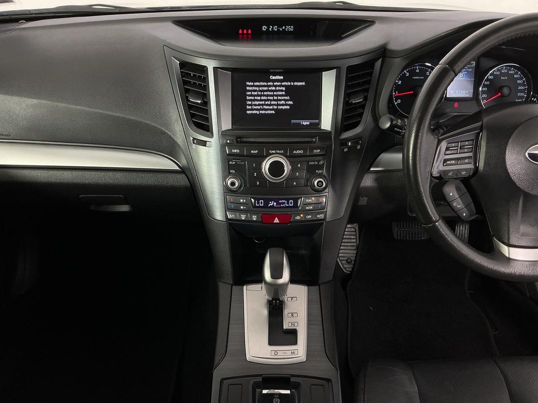 Photo '18' of Subaru Outback