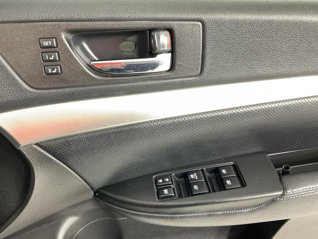 Photo '25' of Subaru Outback