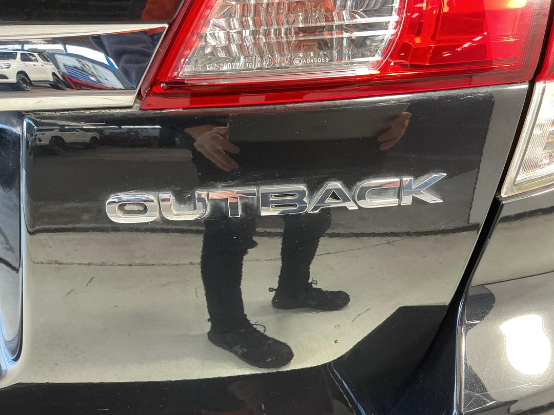 Photo '29' of Subaru Outback