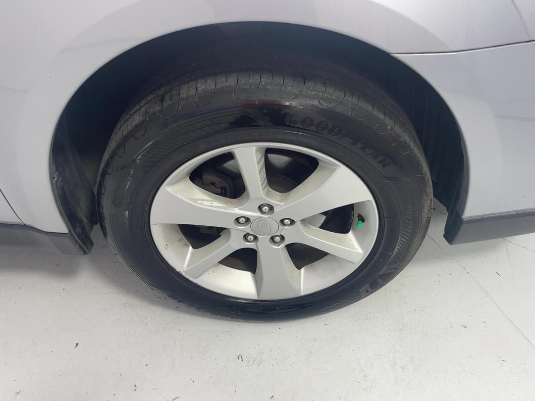 Photo '9' of Subaru Outback