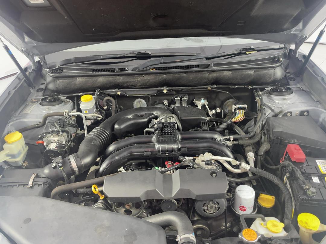 Photo '13' of Subaru Outback