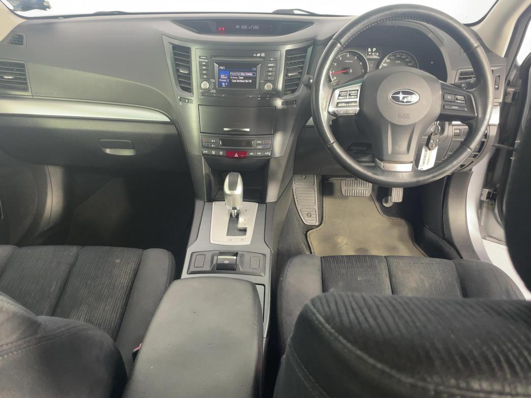 Photo '17' of Subaru Outback