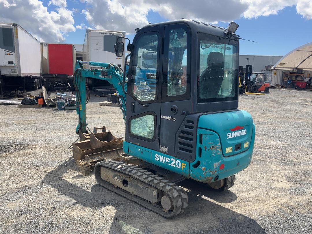 Photo '9' of Sunward SWE20F Excavator