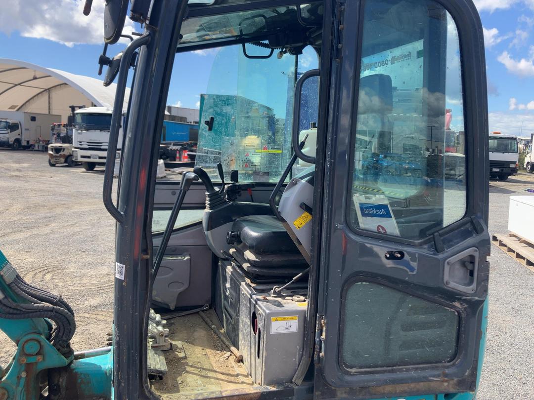Photo '15' of Sunward SWE20F Excavator