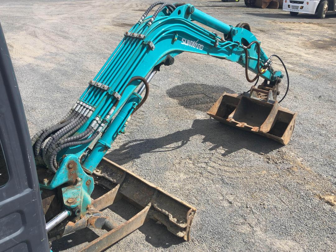 Photo '26' of Sunward SWE20F Excavator