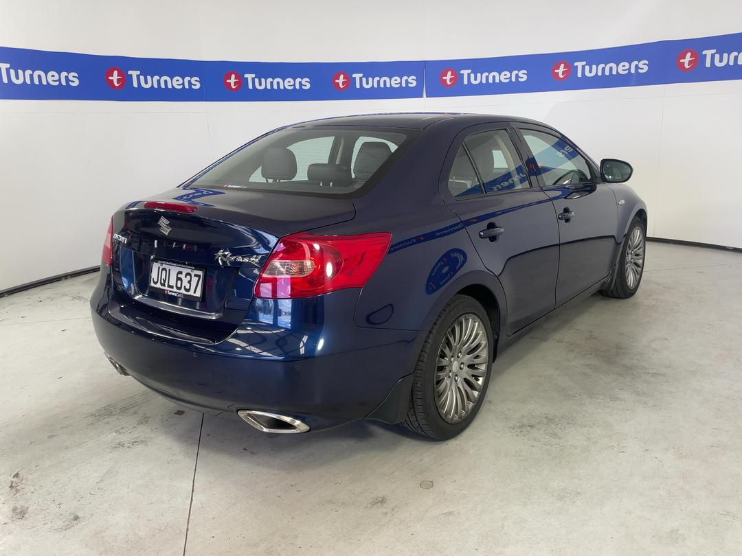 Photo '6' of Suzuki Kizashi Ltdc Photo '6' of Suzuki Kizashi Ltdc
