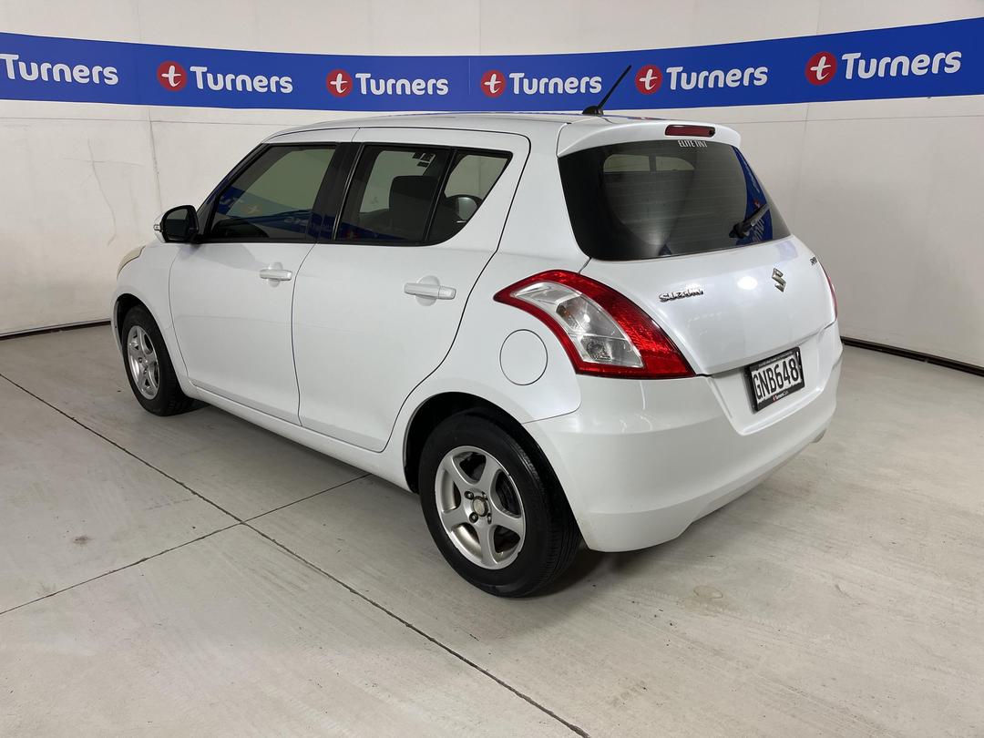 Photo '5' of Suzuki Swift