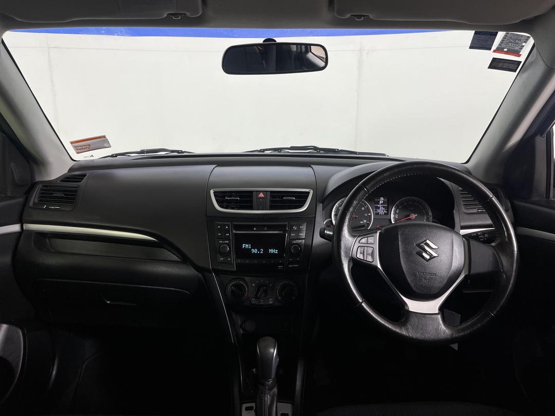 Photo '17' of Suzuki Swift