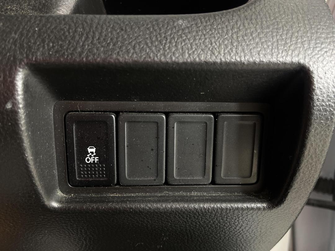 Photo '23' of Suzuki Swift