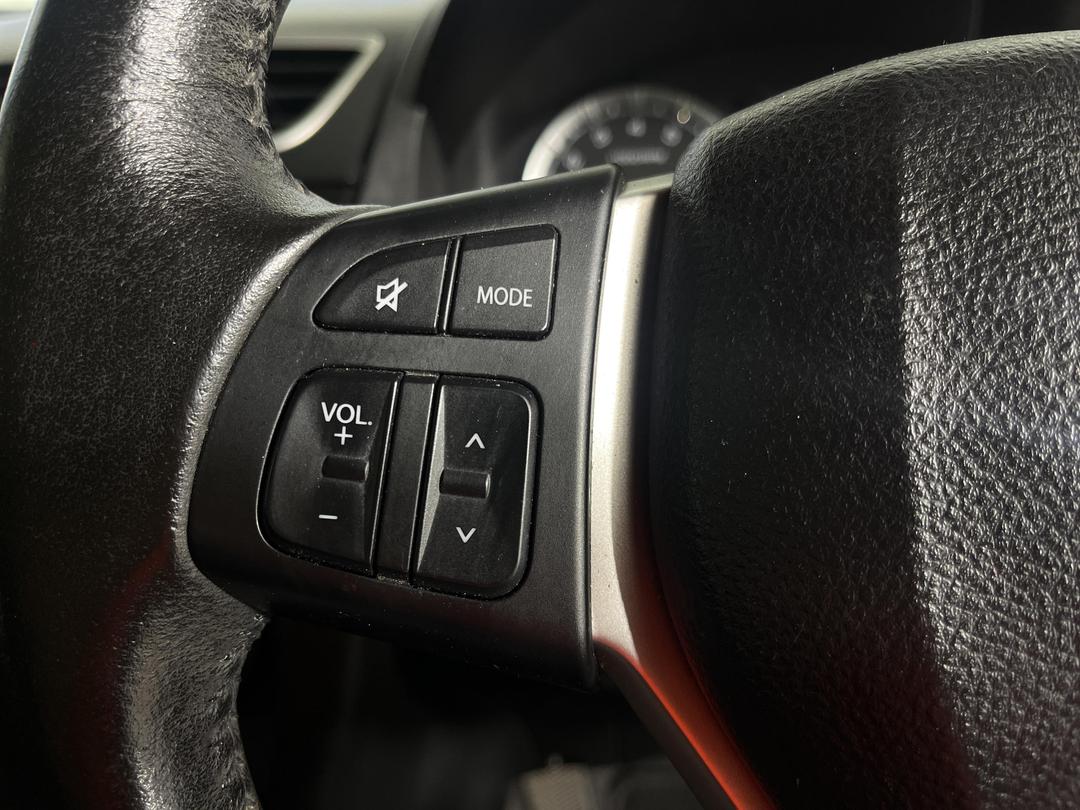 Photo '24' of Suzuki Swift