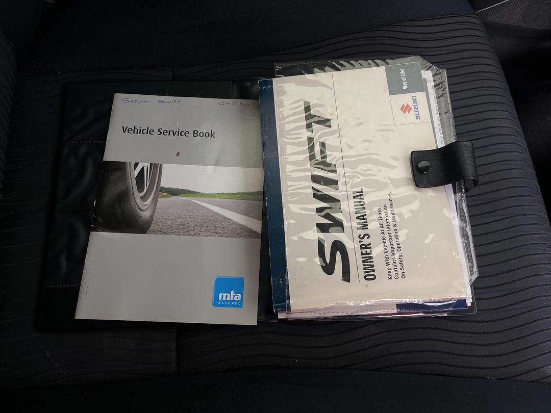 Photo '25' of Suzuki Swift