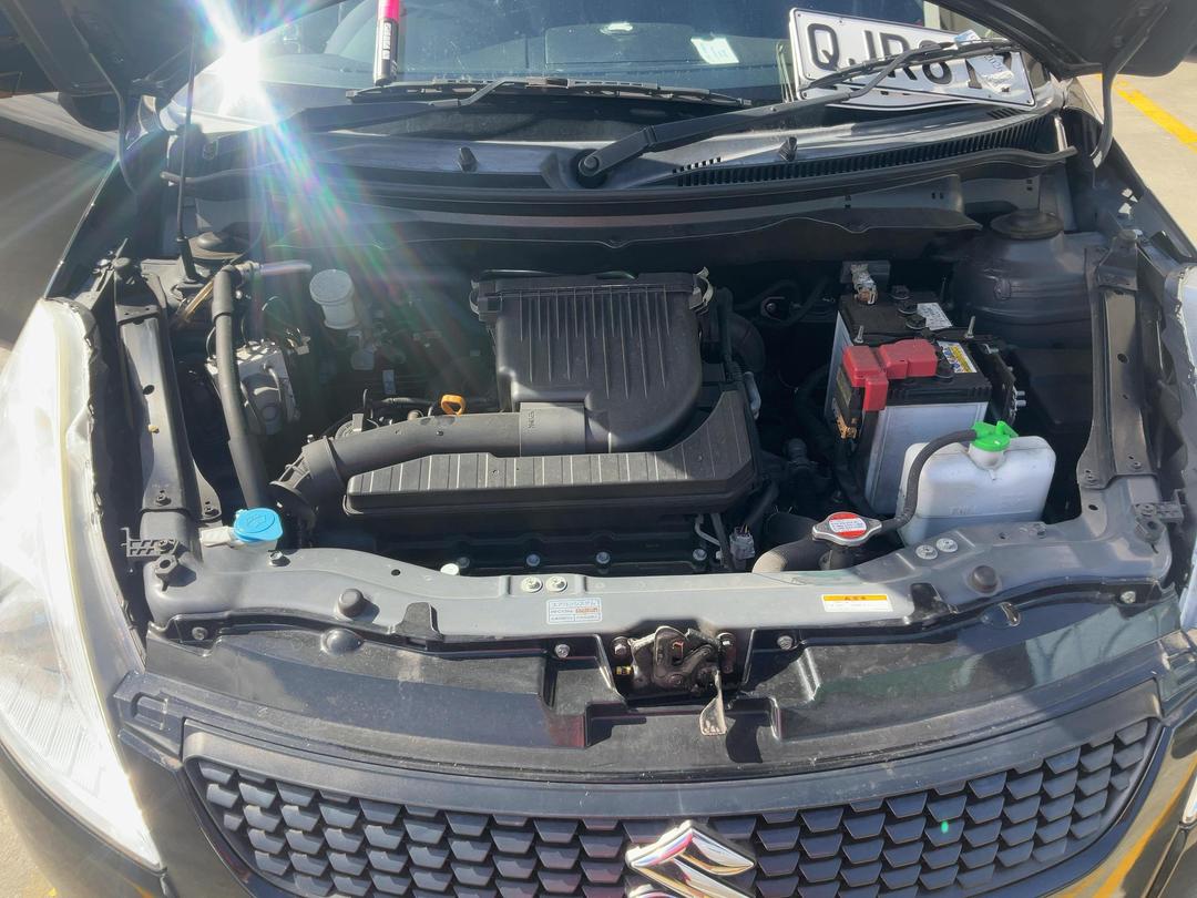 Photo '13' of Suzuki Swift