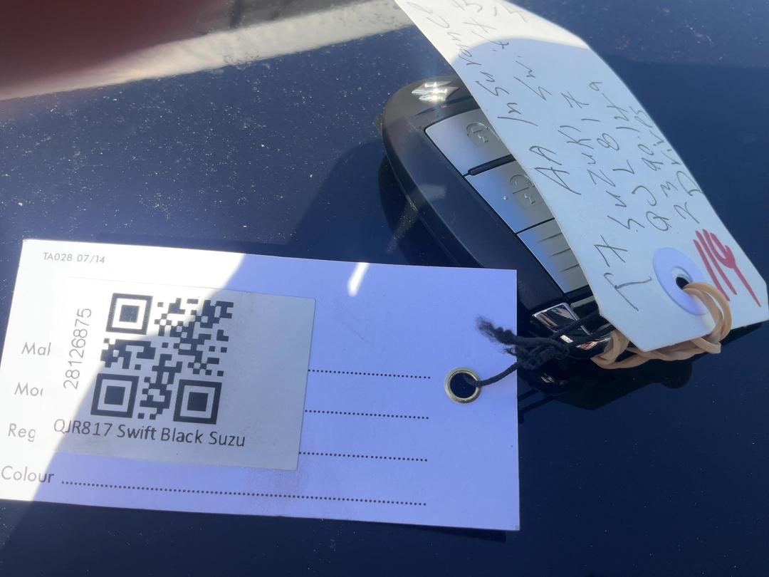 Photo '25' of Suzuki Swift