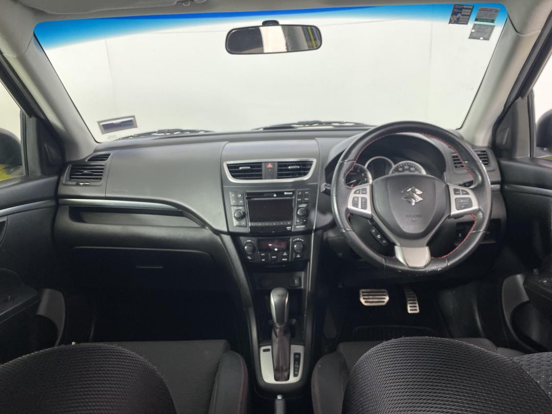 Photo '17' of Suzuki Swift