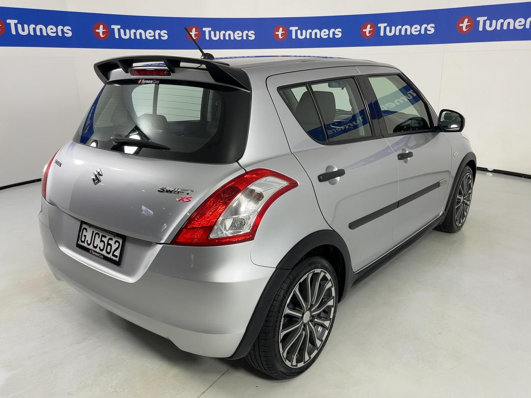 Photo '7' of Suzuki Swift