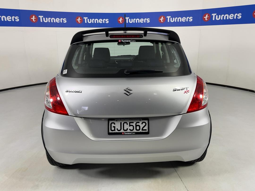 Photo '6' of Suzuki Swift