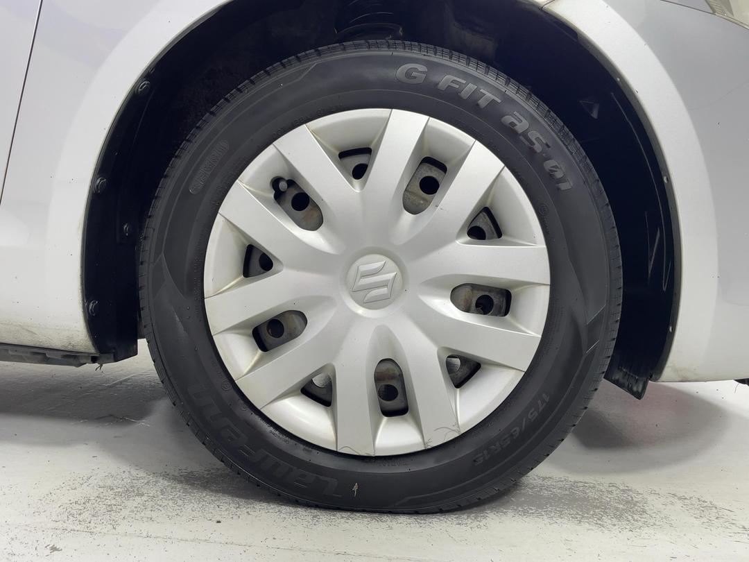 Photo '9' of Suzuki Swift